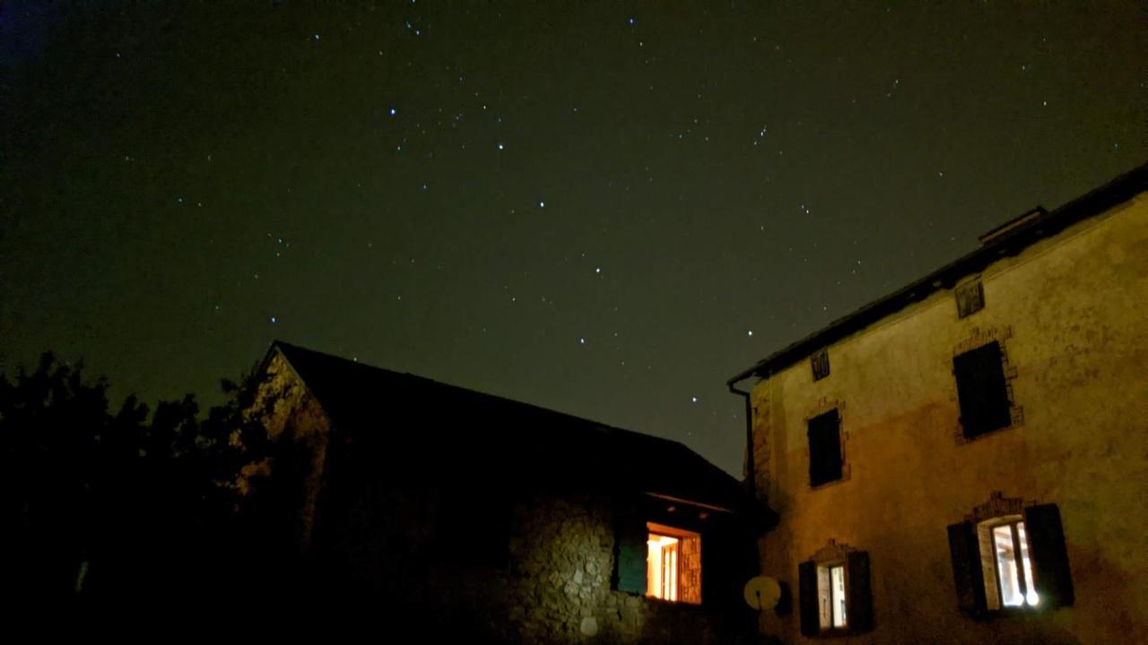 Вилла La Ferme Des Astres Лез-Англь Экстерьер фото